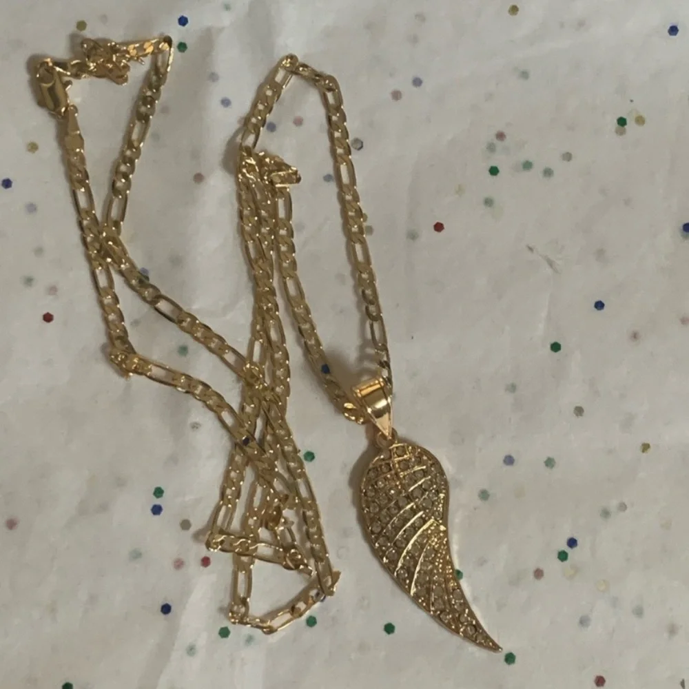 New gold plated angel wing necklace